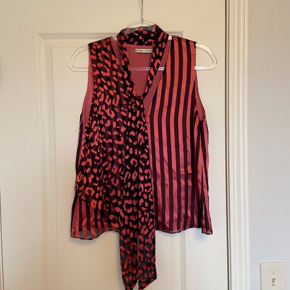 Alice and Olivia Patterend Sleeveless Blouse